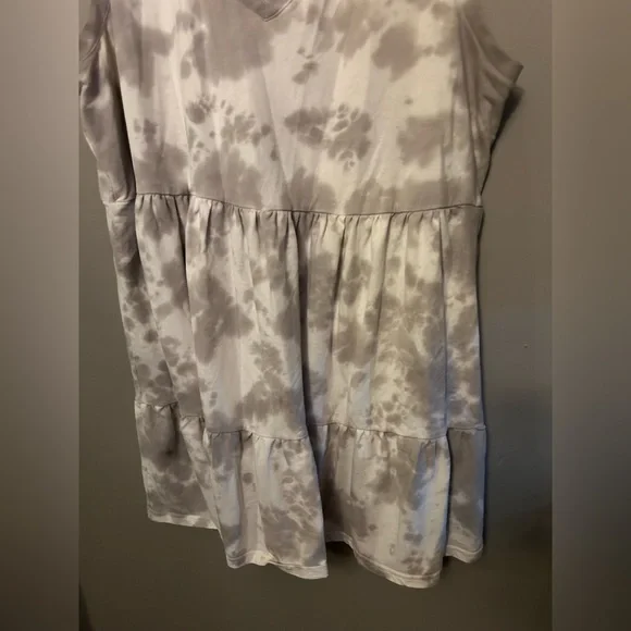 Jane and Delancey Dress - gray/white tie dye tiered sleeveless soft and cozy - Picture 3 of 8